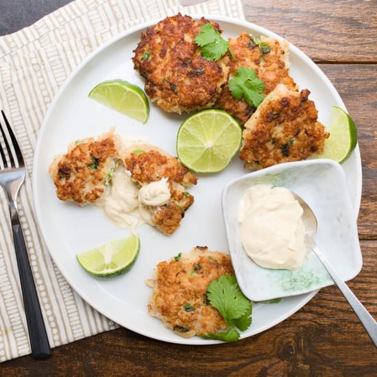 Green curry shrimp cakes