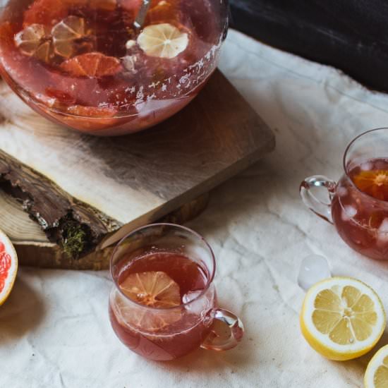 Kombucha cocktail with citruses