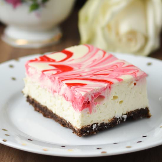 Peppermint Cheesecake Bars