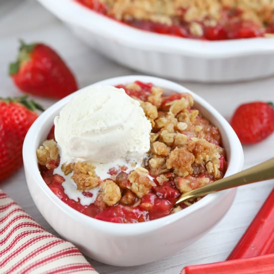 Strawberry Rhubarb Crisp