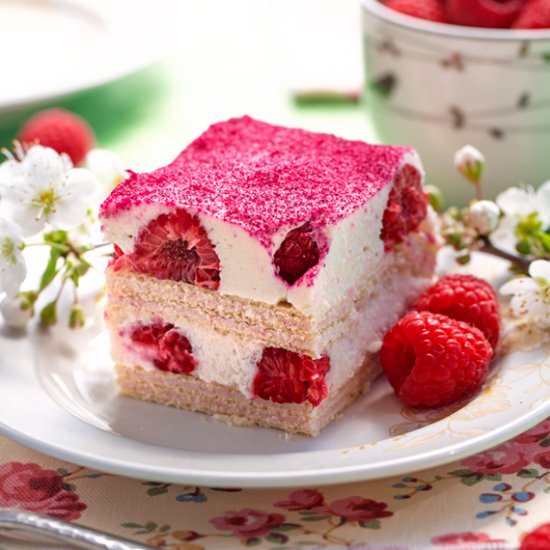 No-Bake Raspberry Wafer Tiramisu