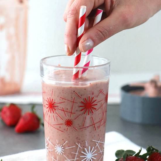 Strawberry Tahini Smoothie