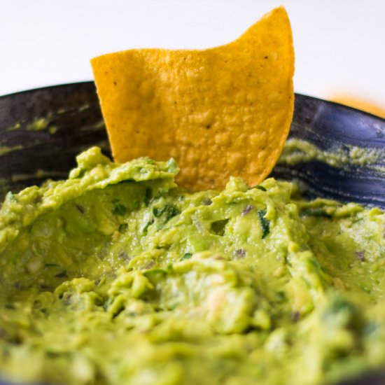 Copycat Chipotle Guacamole