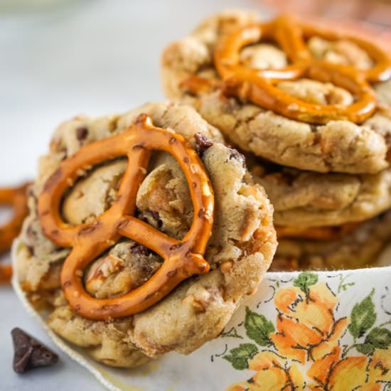 PB & Pretzel Chocolate Chip Cookies