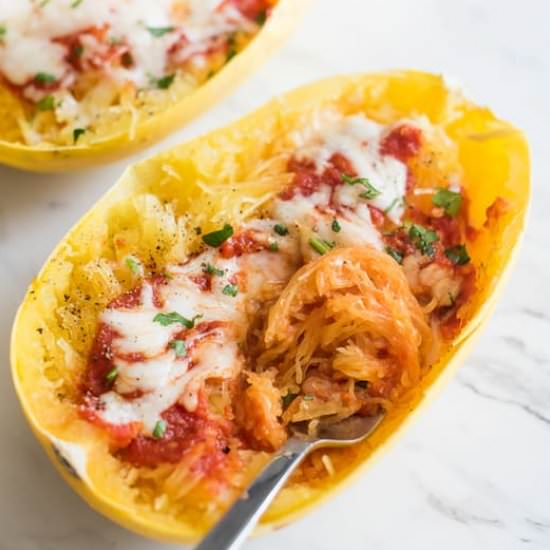 Cheesy Saucy Spaghetti Squash