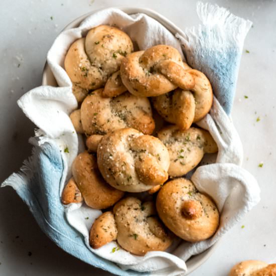 Easy Garlic Parmesan Knots