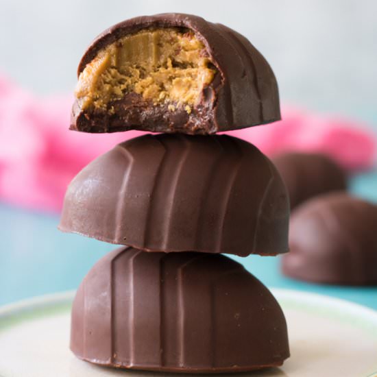 Vegan No-Nut-Butter Chocolate Eggs