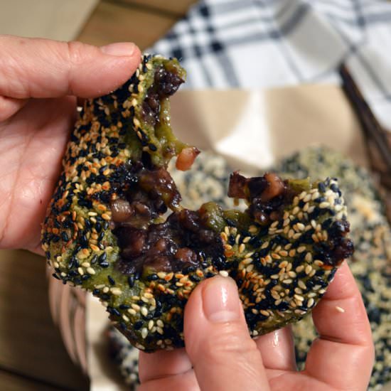 Red Bean and Sesame Rice Cake