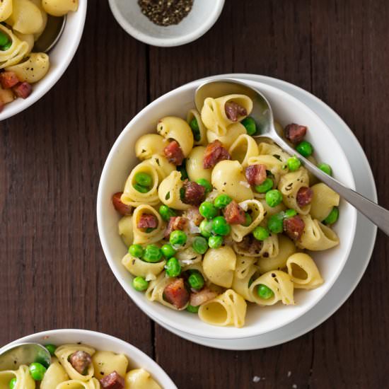 Pasta with Peas and Pancetta