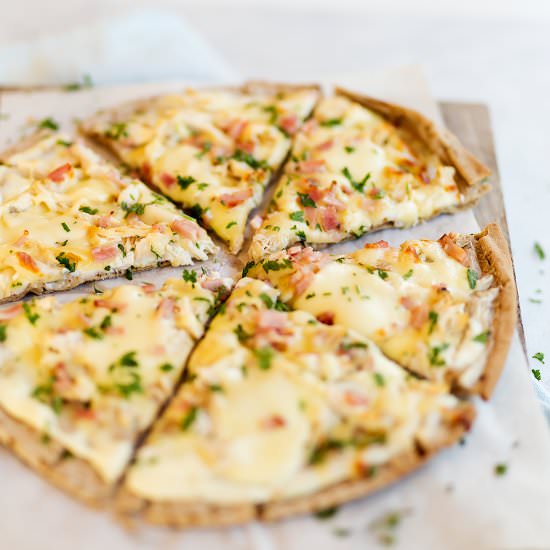 Chicken Pizza with White Sauce