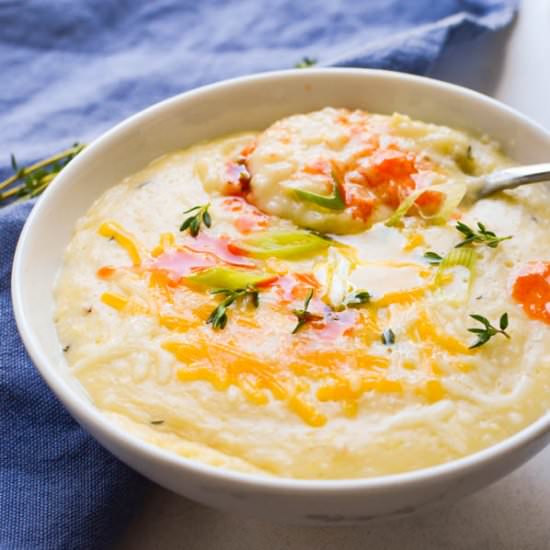 Creamy Roasted Garlic Cheese Grits