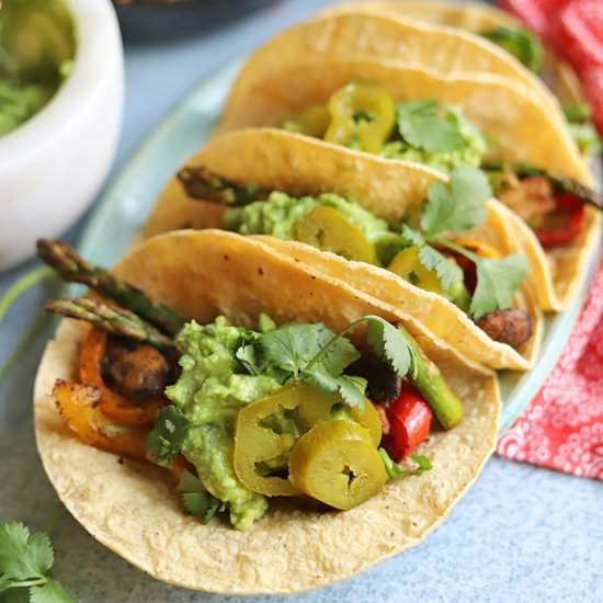 Veggie fajitas with asparagus