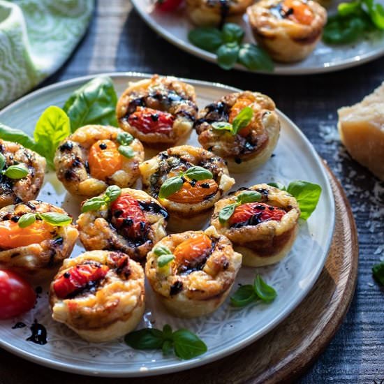 tomato & pancetta mini quiches