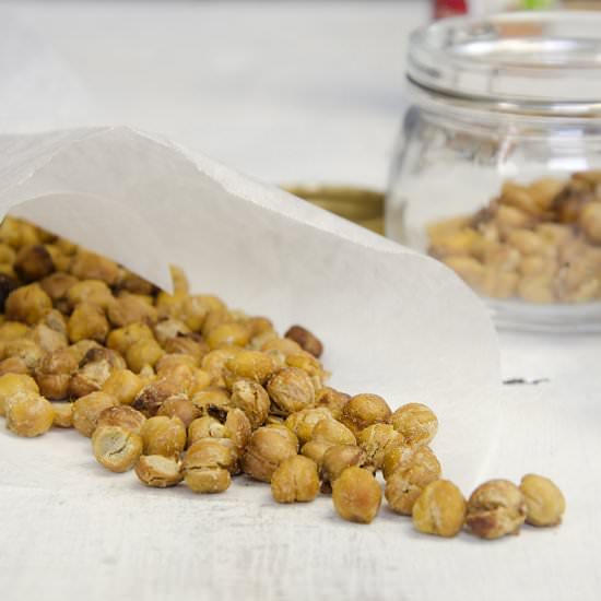 Crispy & Crunchy Roasted Chickpeas