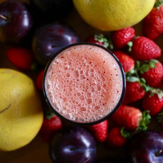 Strawberry, plum and orange juice