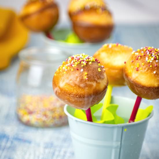 How to Make Cake Pops With Cake Mix