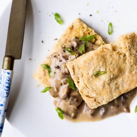 Vegan Biscuits and Gravy