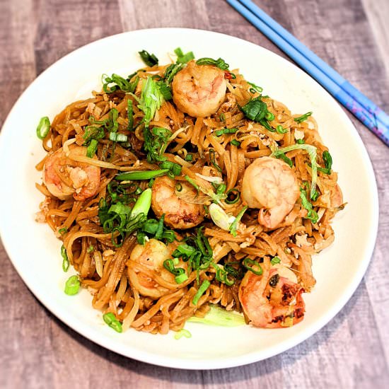 Homemade Shrimp Pad Thai