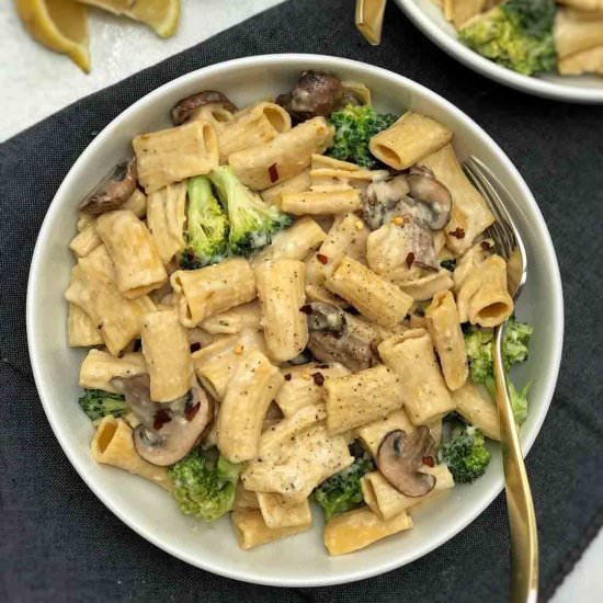 Vegan Mushroom Broccoli Rigatoni