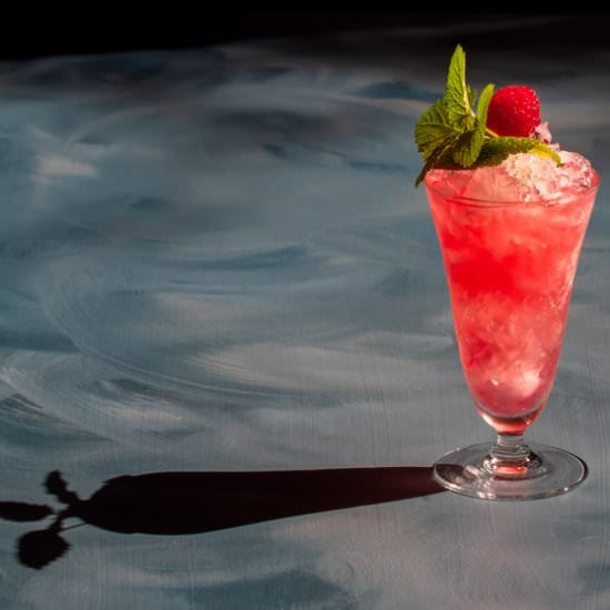Raspberry lime gin fix cocktail