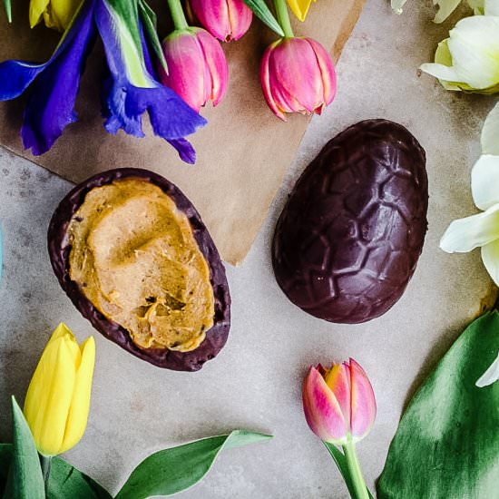 Vegan Vanilla Caramel Easter Eggs