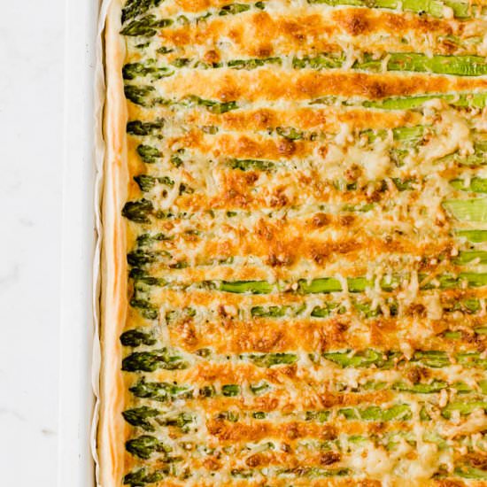 GREEN ASPARAGUS CHEESE TART