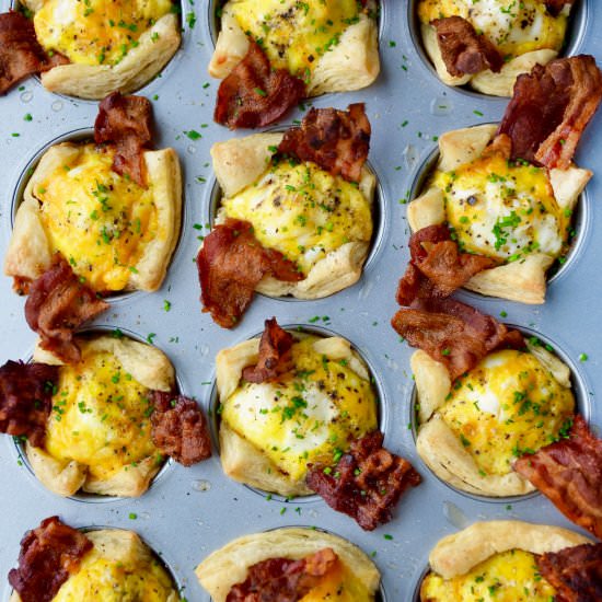 Bacon, Egg and Cheese Toast Cups