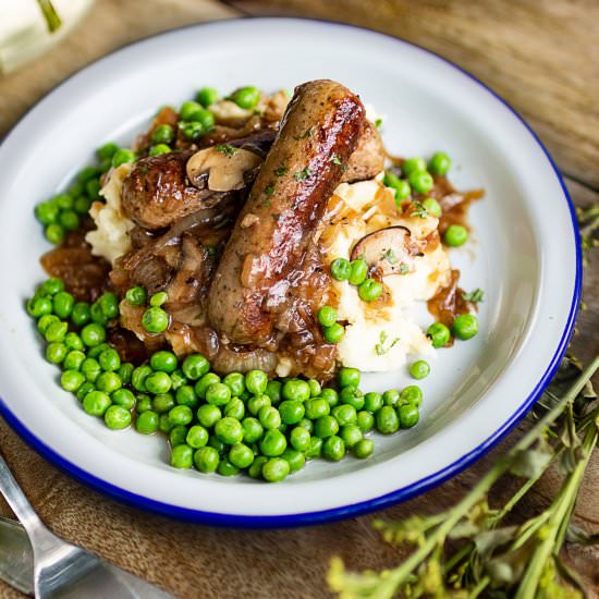 Meat-free sausage and mash
