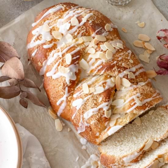 BRAIDED SWEET BREAD