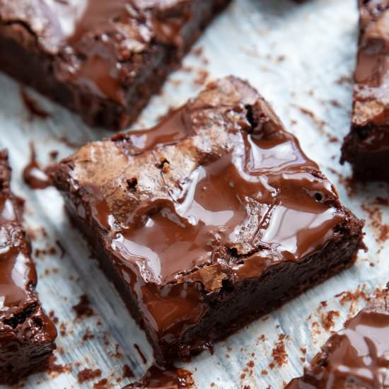 Ultimate Fudgy, Chewy Brownies