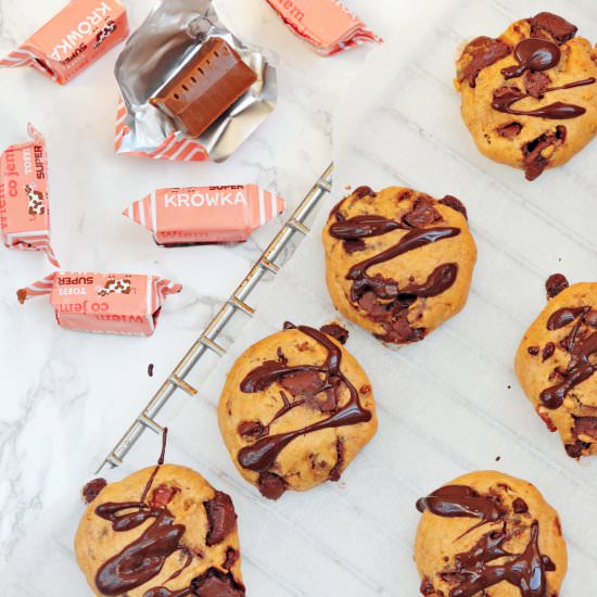 Toffee cookies with chocolate