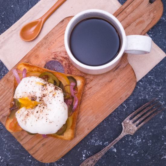 Easy Poached Eggs and Toasts