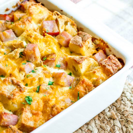 HAM & CHEESE MAKE AHEAD CASSEROLE