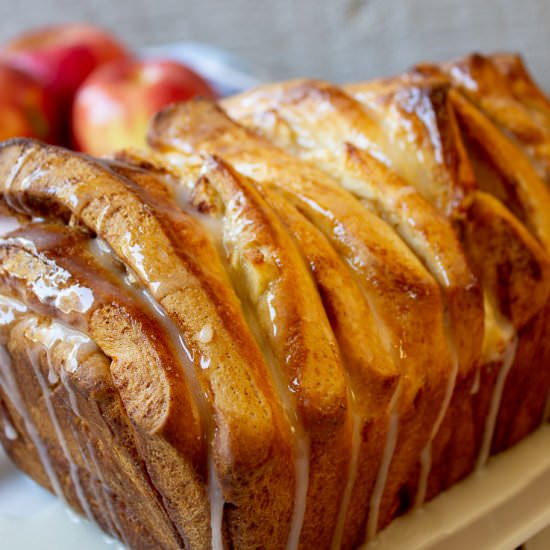 Apple Pull Apart Bread