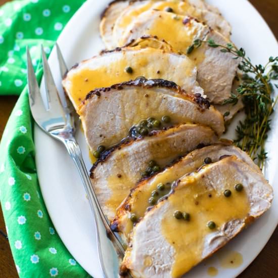 Pork loin & green peppercorn sauce