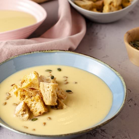 Creamy Parsnip & Nutmeg Soup