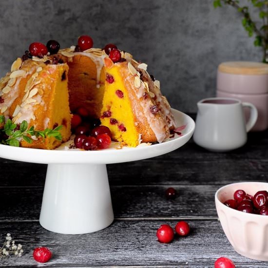 Easter cake with mango
