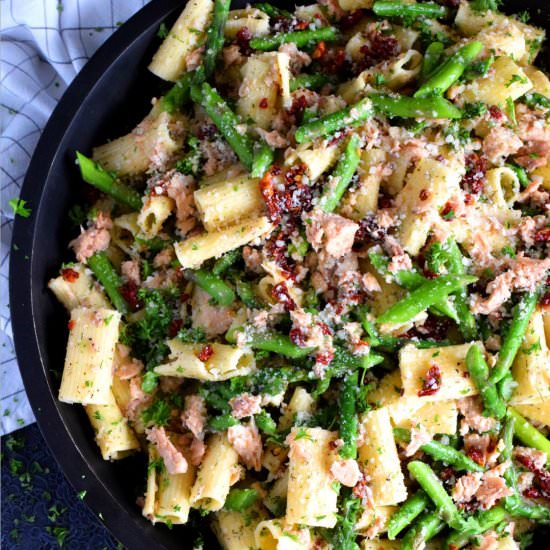 Salmon and Asparagus Pasta Salad