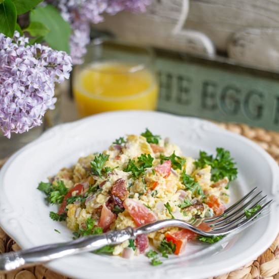 Quick Healthy Scrambled Egg Cups