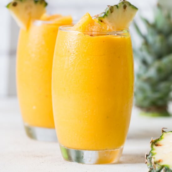 Anti-Inflammatory Pineapple Smoothie