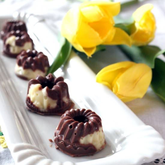 Marble and filled Pralines