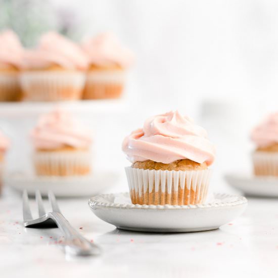 Small Batch Mini Banana Cupcakes