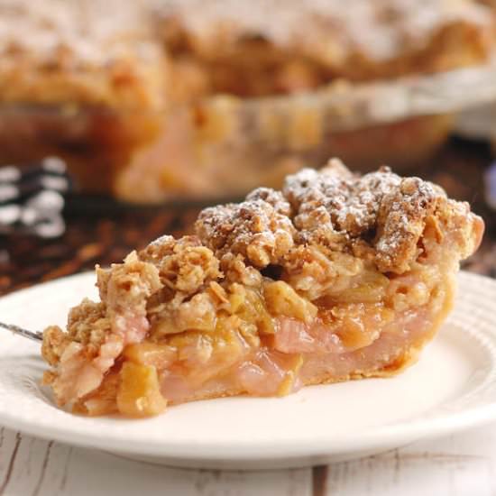 Rhubarb Crumb Pie