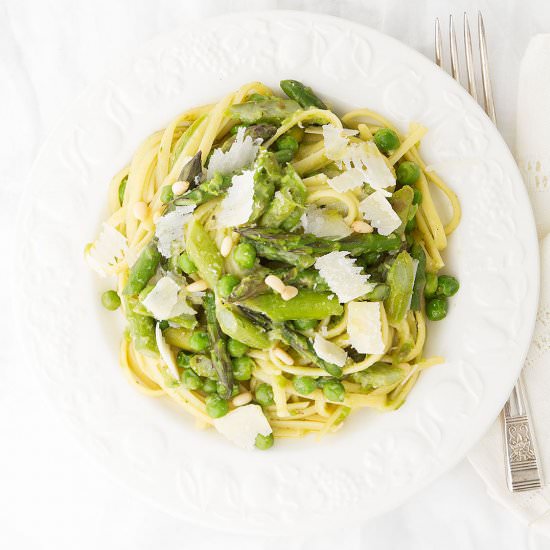 Pea and asparagus pasta