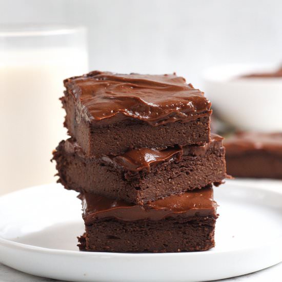 Paleo Frosted Avocado Brownies