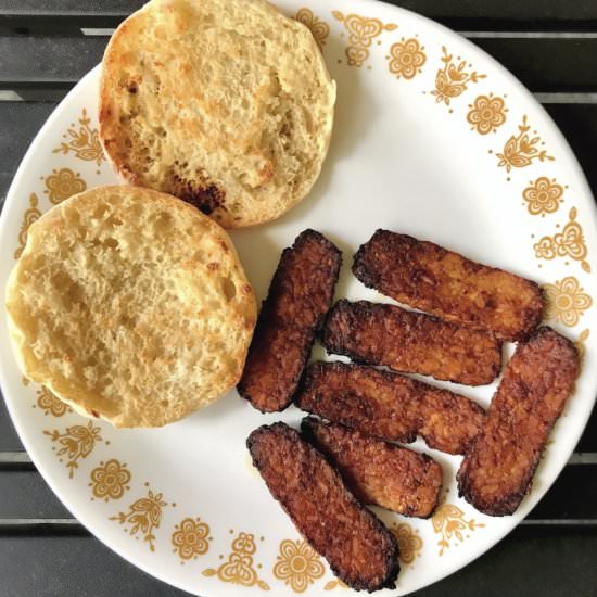 Vegan Tempeh Bacon