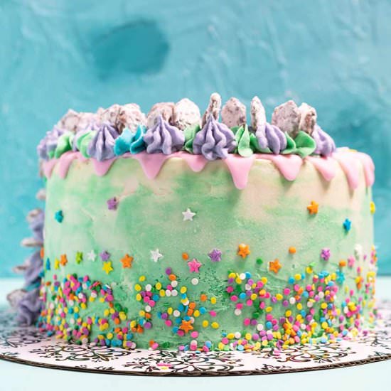 Vegan Puppy Chow Cake