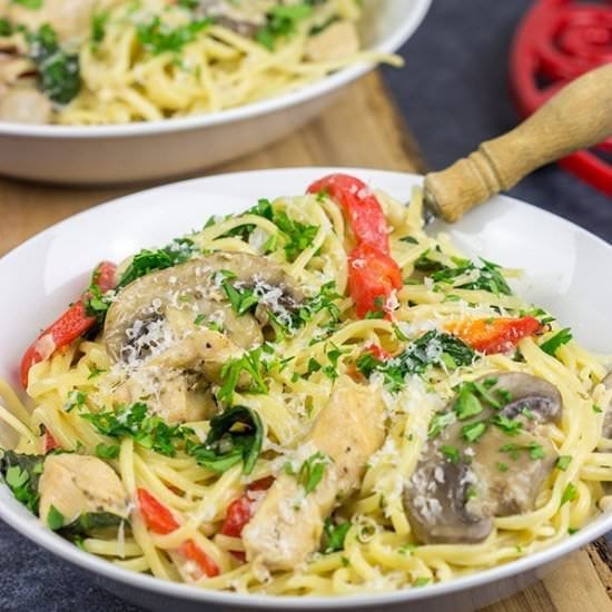 Creamy Chicken Mushroom Pasta