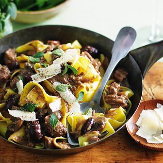 Veal & mushroom pappardelle