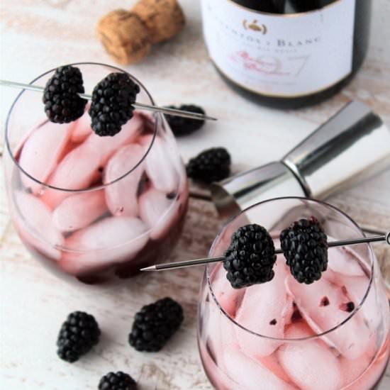 Blackberry Wine Spritzers